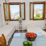 Stefanos 아파트