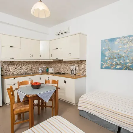 Stefanos Apartamento