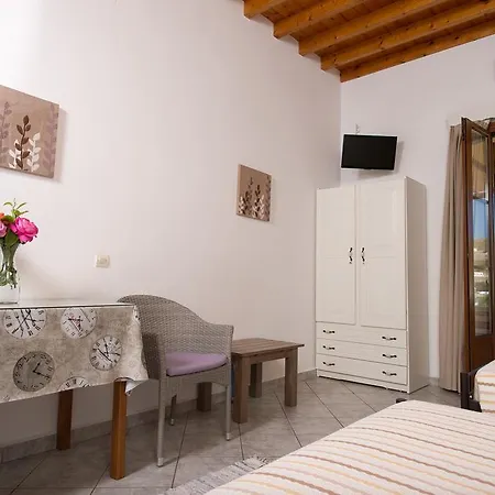 Apartment Stefanos *